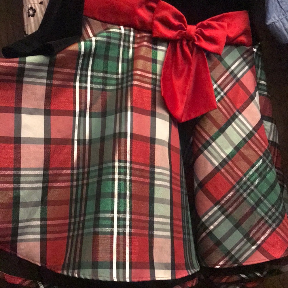 5 dresses . - Picture 3 of 8